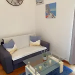 Sunny Terrace With Two Bedroom And Parking Апартаменты Задар