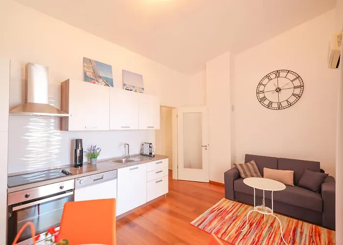 Sunny Terrace With Two Bedroom And Parking Apartment