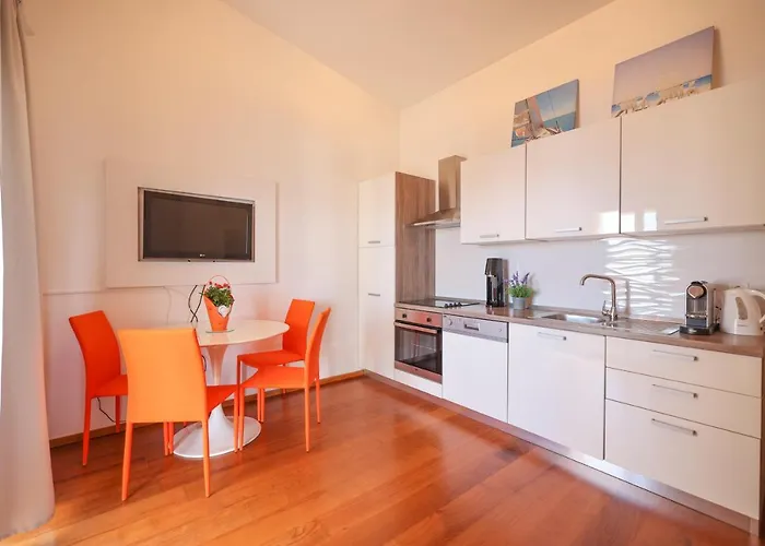 Apartment Sunny Terrace With Two Bedroom And Parking Zadar