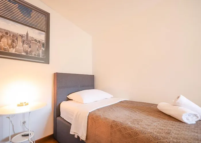 Sunny Terrace With Two Bedroom And Parking 扎达尔
