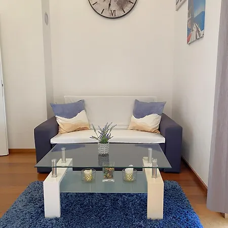 Sunny Terrace With Two Bedroom And Parking *