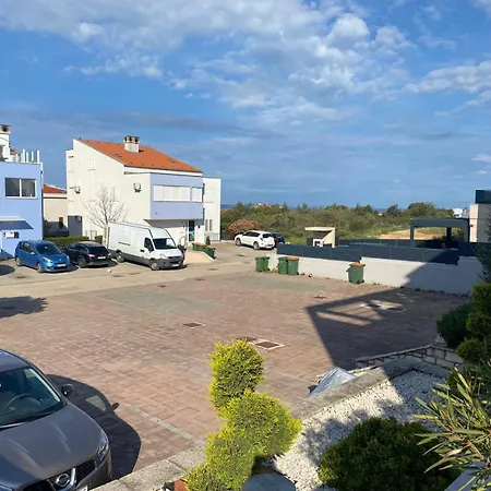 Apartamento Sunny Terrace With Two Bedroom And Parking Zadar